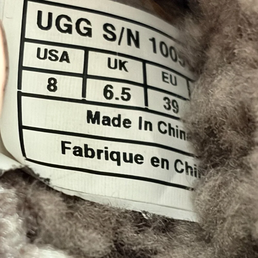 Ugg Women's Inez Round Toe Ankle Boot‎ Fold Over Cuff Brown Boots Size 8